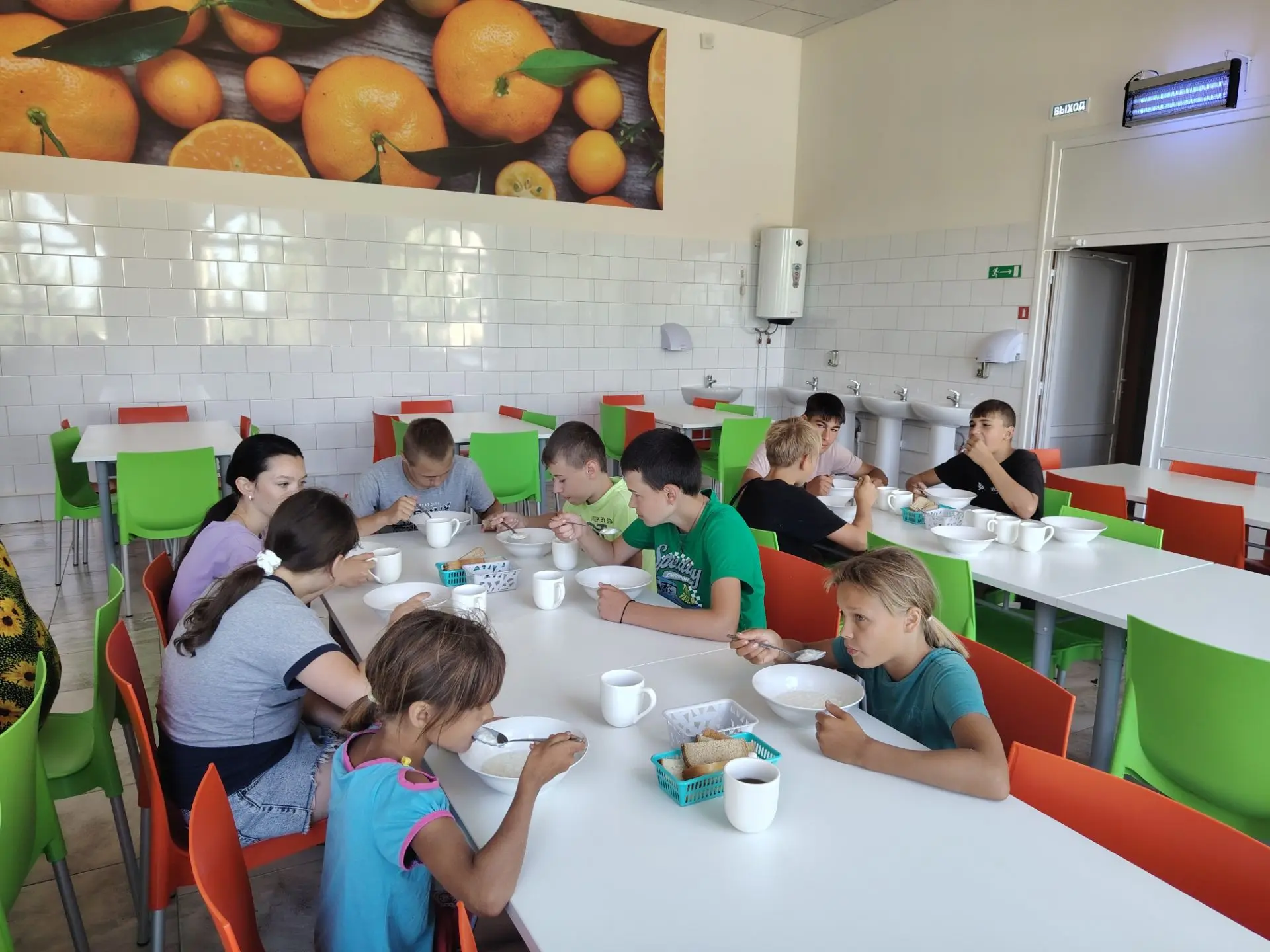 Доброе июльское утро началось с суперзавтрака — сытно, вкусно, силы появились космические! 😋

После