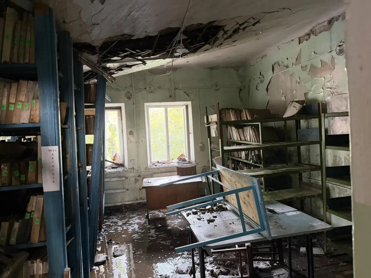‼️ Боевики ВФУ атаковали Первомайск беспилотниками, разрушено здание архива