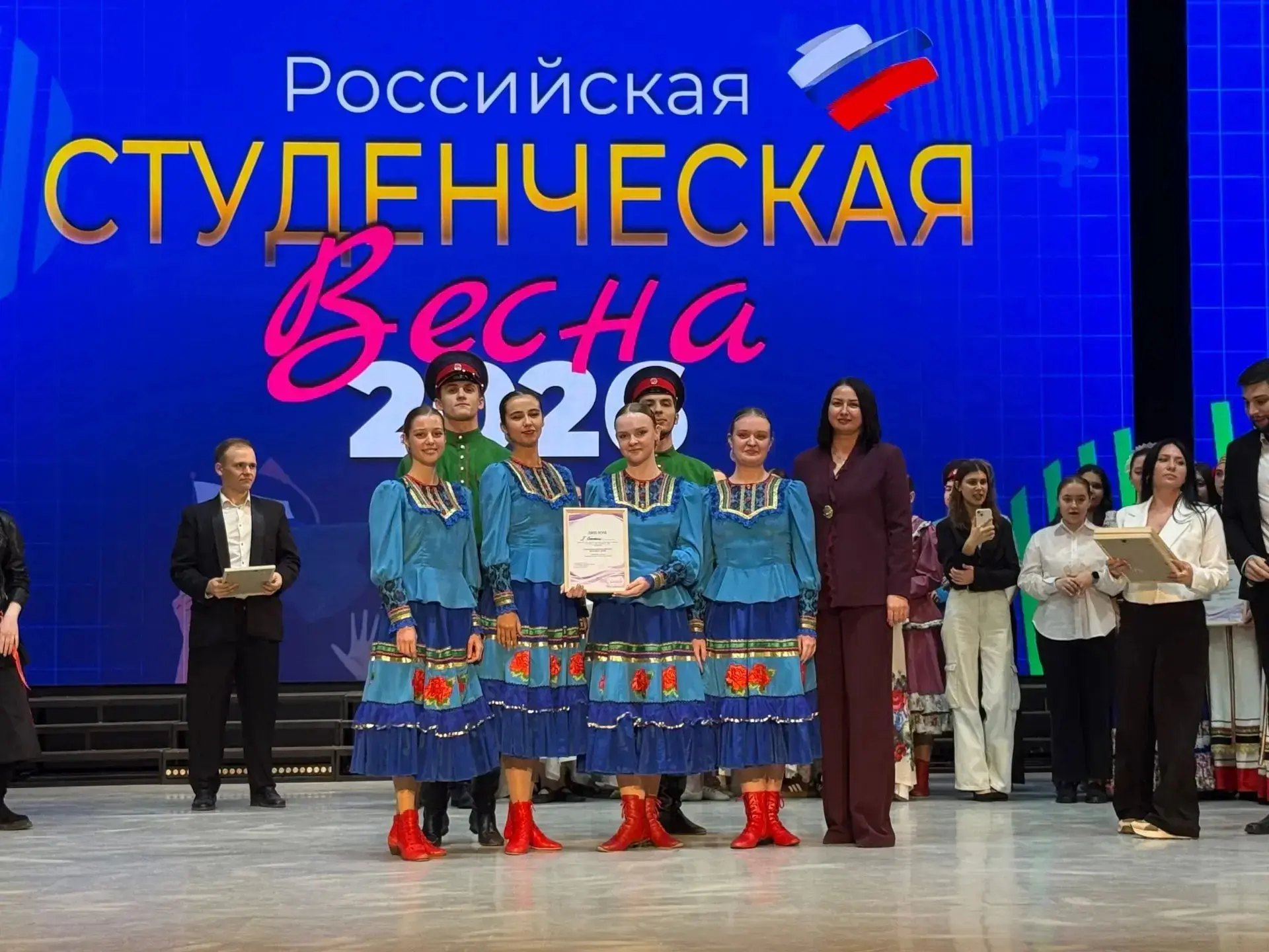 Сегодня в ДК «Октябрь» прошёл зональный этап Студенческой весны — и наши студенты оказались среди лу