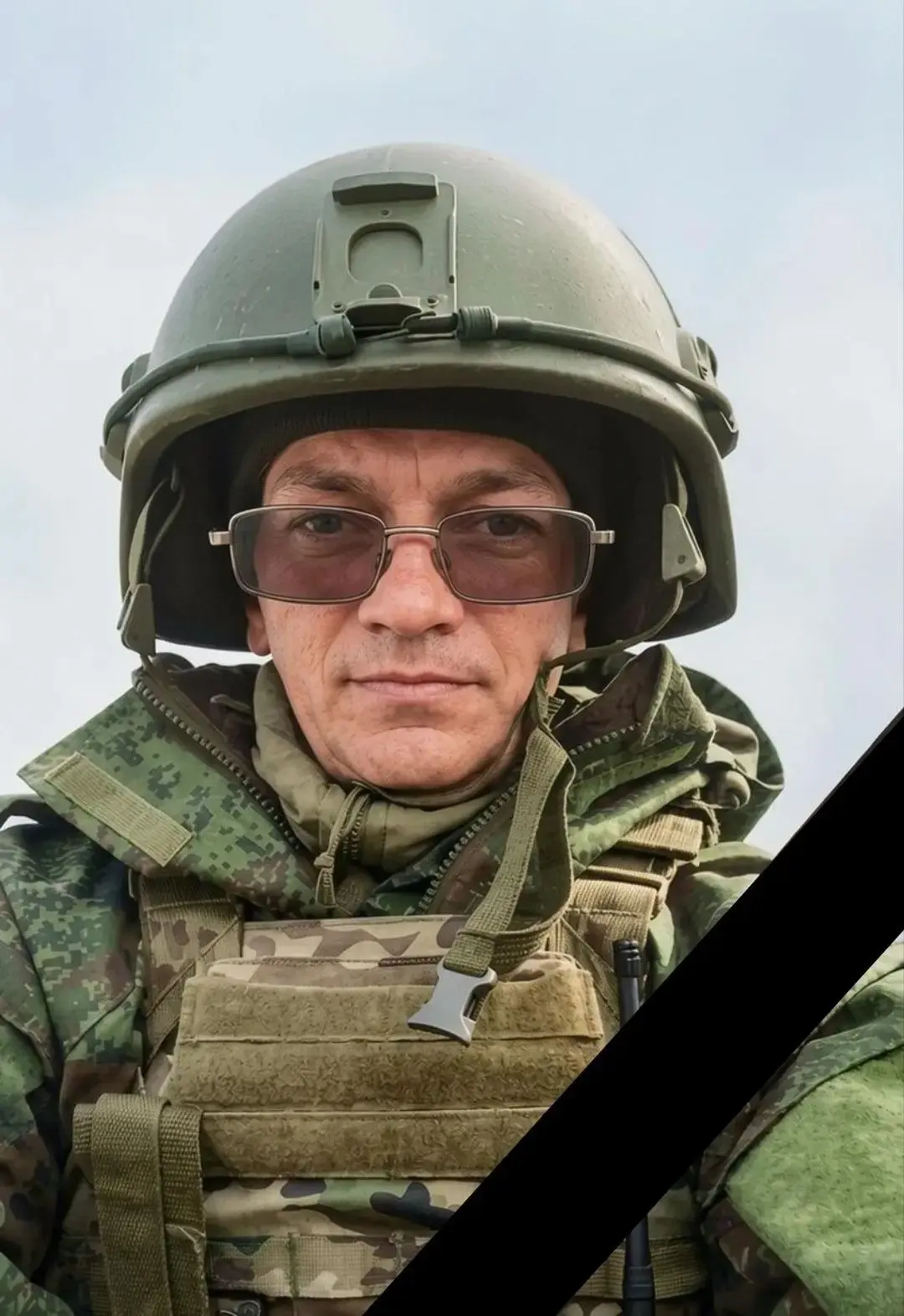 Прощание с погибшим в зоне специальной военной операции  военнослужащим российской арми...