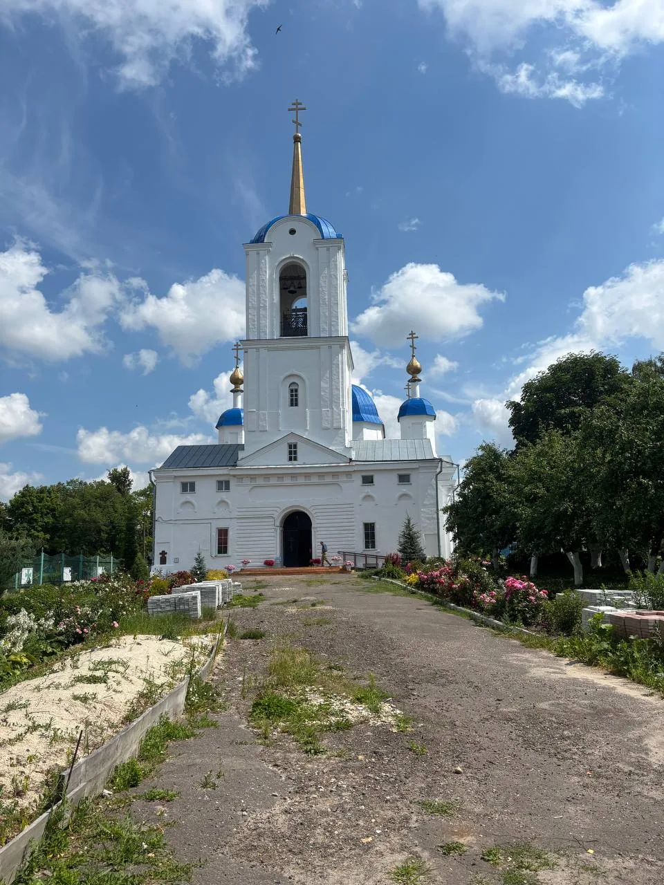 Всех православных с праздником!
С Днём Крещения Руси! 
Мира и добра вашему дому!
Храните веру, берег