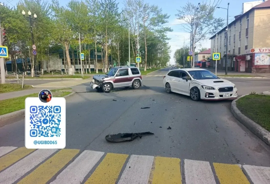 ⚡️ Водитель Mitsubishi Pajero поехал на "красный" и устроил ДТП в Поронайске

В результате аварии на