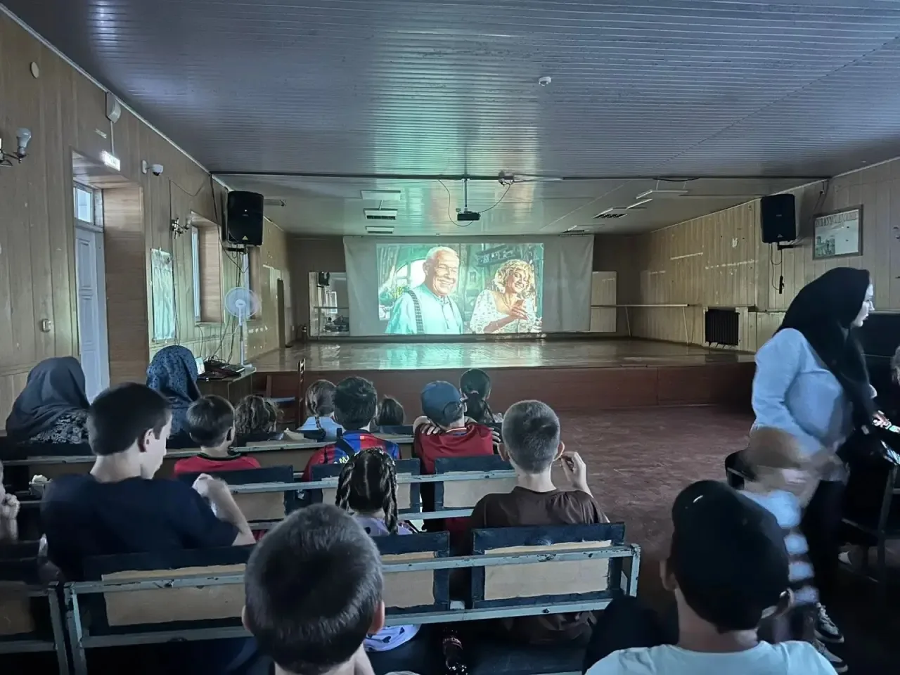 В поселке Шамхал успешно прошла всероссийская акция «Ночь кино - 2026».
