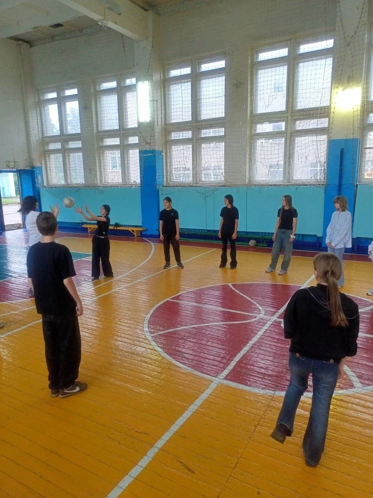 День 6 в «Йәйләү» — день маленьких больших побед! 🏆

🔸 Утро: зарядка для бодрости, генеральная убо