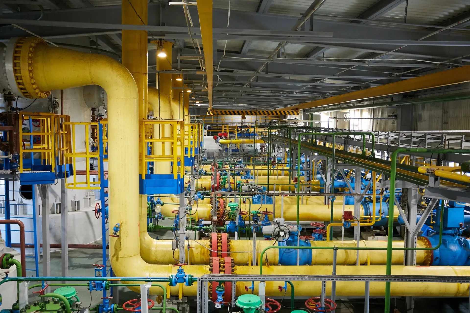 Сотрудники «Газпром добыча Ноябрьск» проводят диагностику трубопроводной инфраструктуры

В первом по