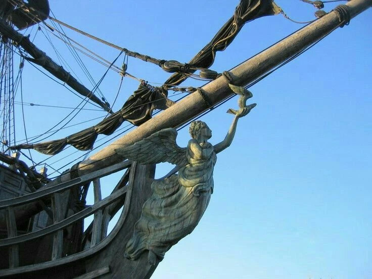 🌊⚓Носовая фигура — не обыденная деревянная деталь, прибитая к форштевню, а лицо корабл...