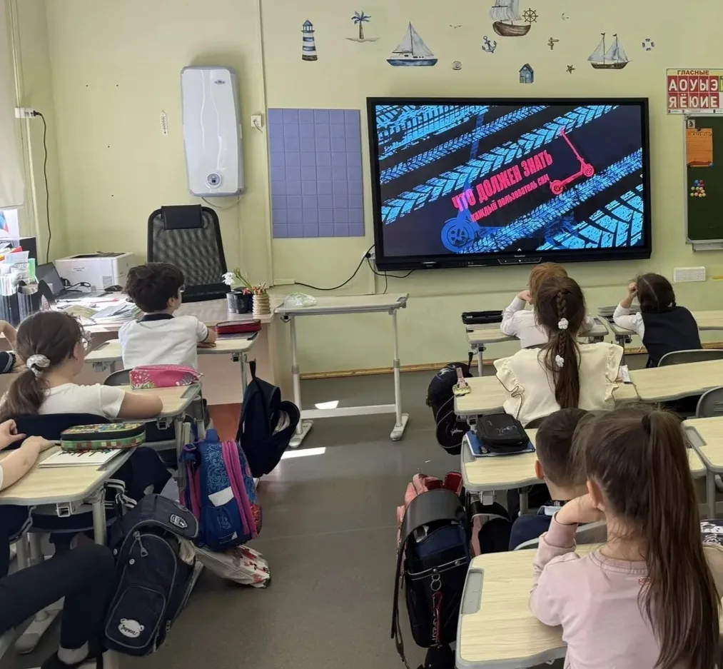 🚸 Перед весенними каникулами в рамках программы по профилактике детского дорожно-транспортного травм