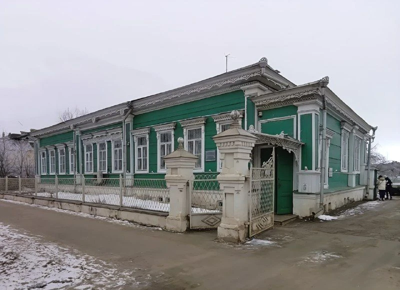 Здание с полуторавековой историей в центре Переславля-Залесского ждет нового владельца

К покупке пр