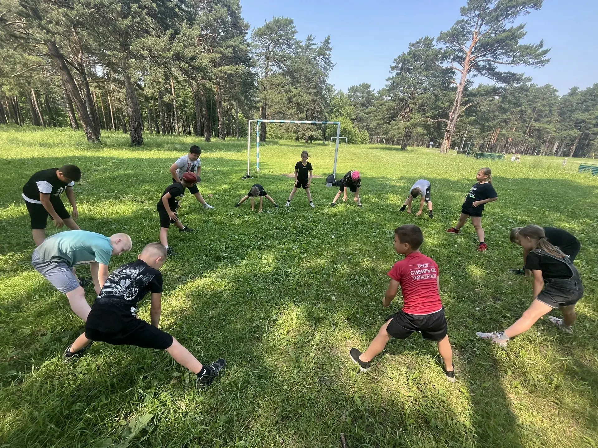 #ПРОЛето
На спорте наши футболисты в Зенковском парке. Спортивная площадка продолжает работать по гр