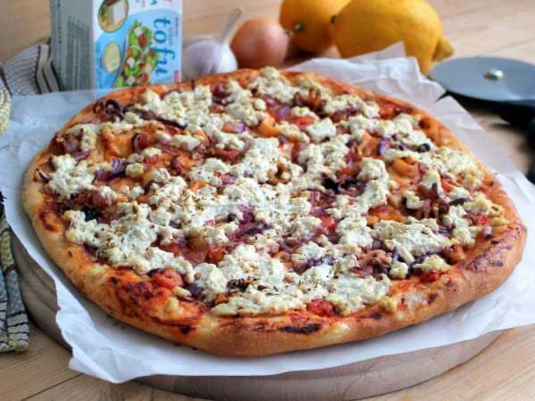 🍕 Пицца с морепродуктами и сыром тофу
