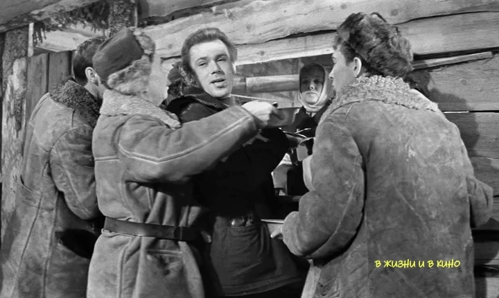 🎥 Случайный кадр

-  В столовой и в бане все равны!

Станислав Хитров в фильме «Девчата» (1961). Ре