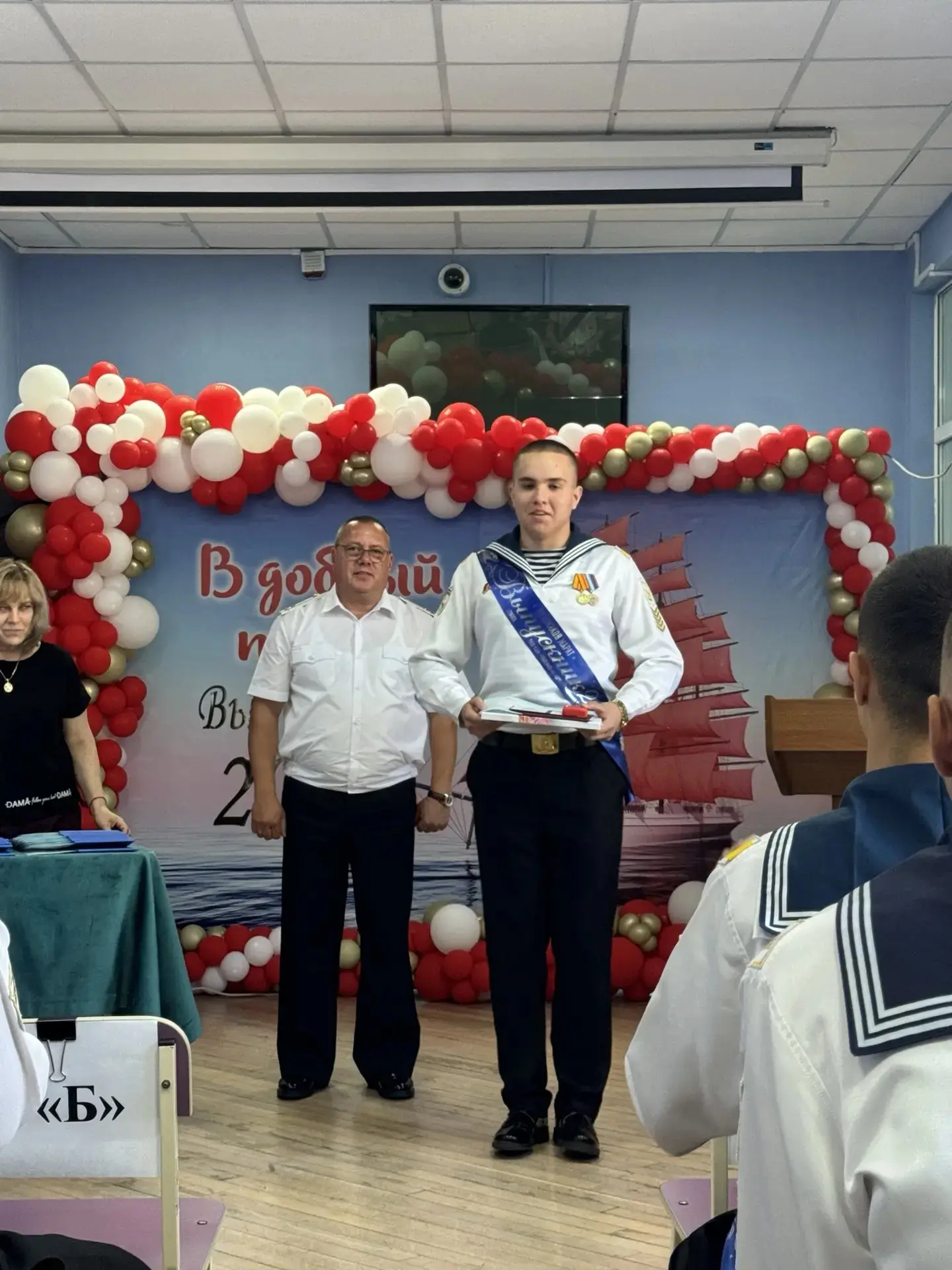 💫27 июня состоялся выпускной вечер, посвященный торжественному вручению аттестатов выпускникам 11-х