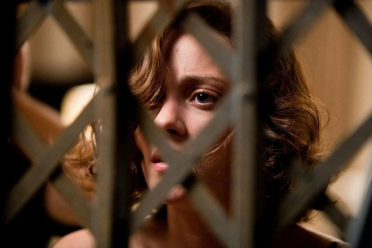 🎬 Начало, 2010 (18+)

Кобб – талантливый вор, лучший из лучших в опасном искусстве извлечения: он к