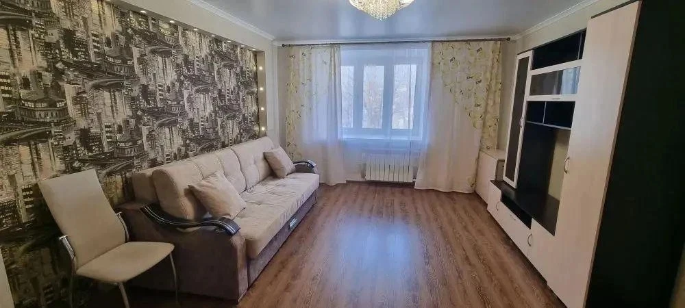 Г Казань Сдаём 1 комнатную квартиру в новом высотном доме по улице БОНДАРЕНКО, 3 Б. В шаговой доступ