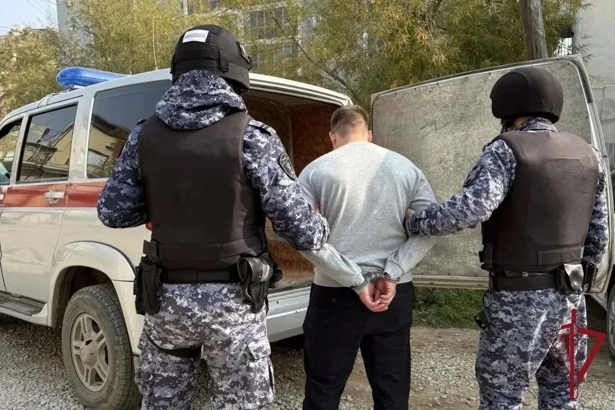 Росгвардейцы задержали двух федеральных разыскиваемых в Якутске