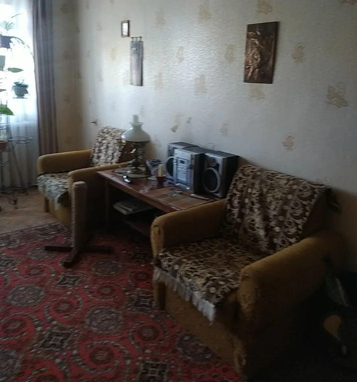 Сдам 1ком.кв-у 3эт/5 ,р-н Авангарда. Собственник 20т.р+.