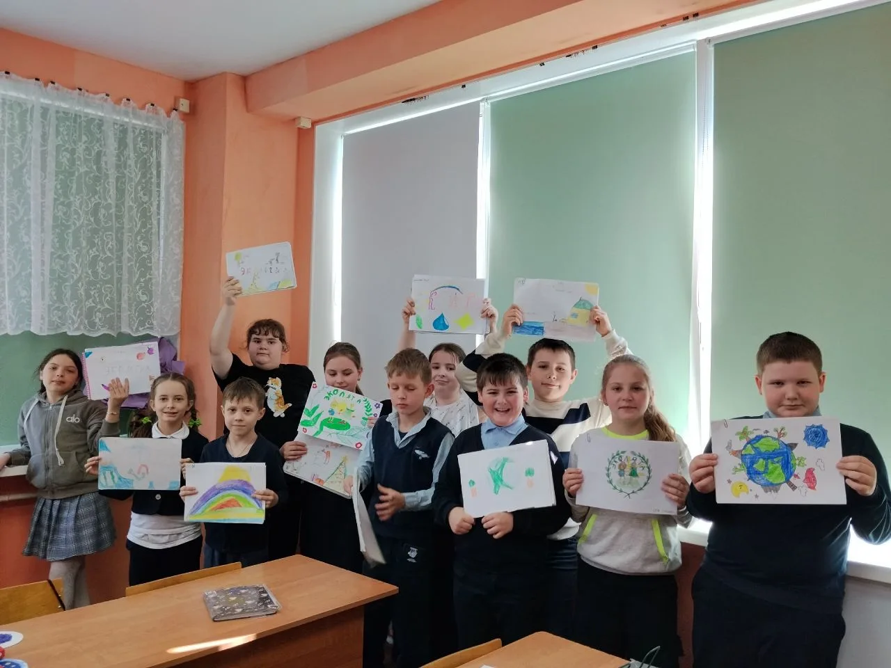 🌍С ребятами начальных классов на кружке "Экологии" (руководитель Анисимова Е. Ю.) были...