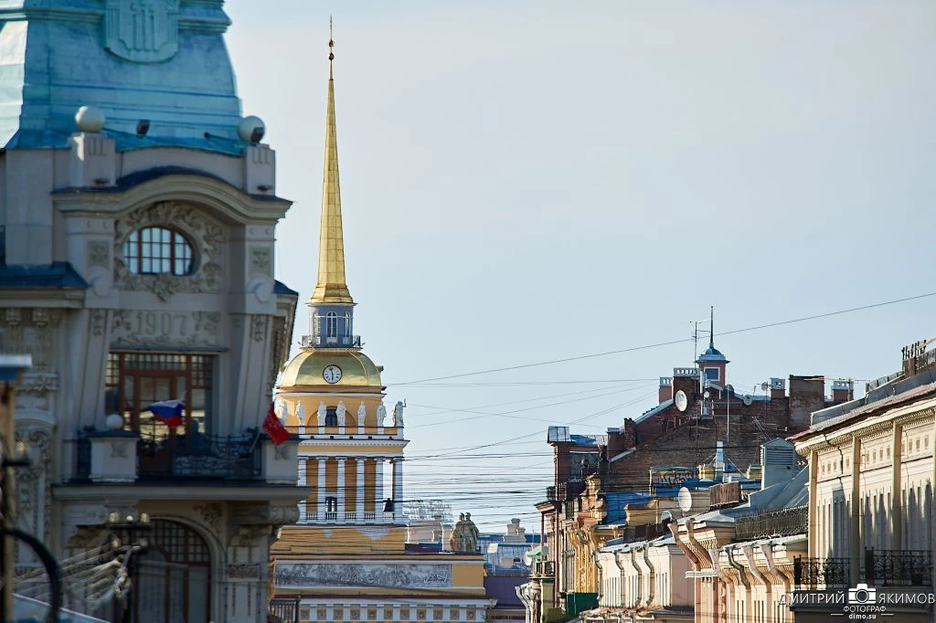 Одно из старейших зданий Петербурга, Главное Адмиралтейство.
