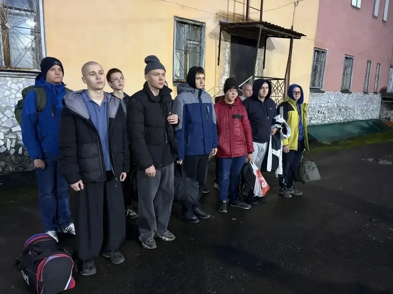 Призывники Асбестовского округа отправились на службу