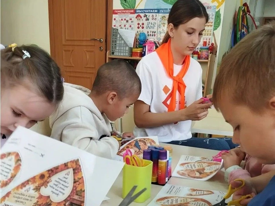 В рамках городской акции «ДОЛГ» по направлению "Мир ОТКРЫТ КАждому", проводимой vk.com/...