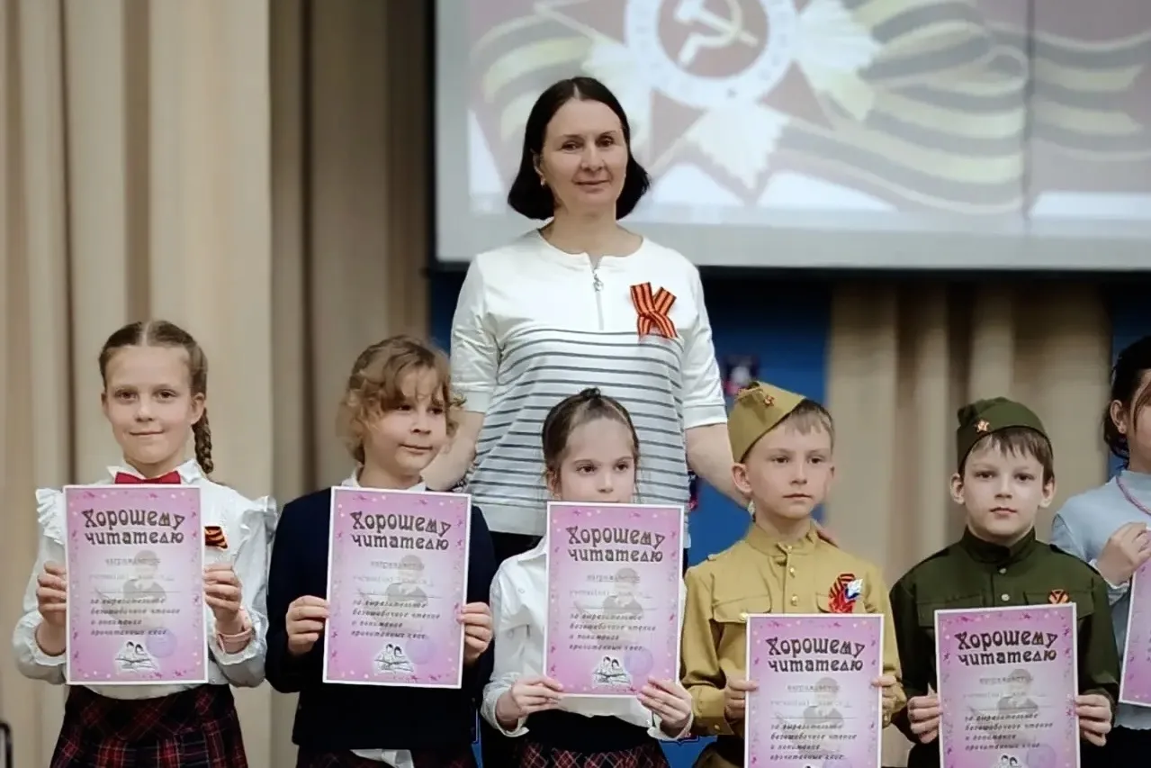 Педагоги курса подготовки к школе «Почемучка»: Алла Алексеевна Рудюк 👩‍🏫 
 
Алла Алексеевна — леге