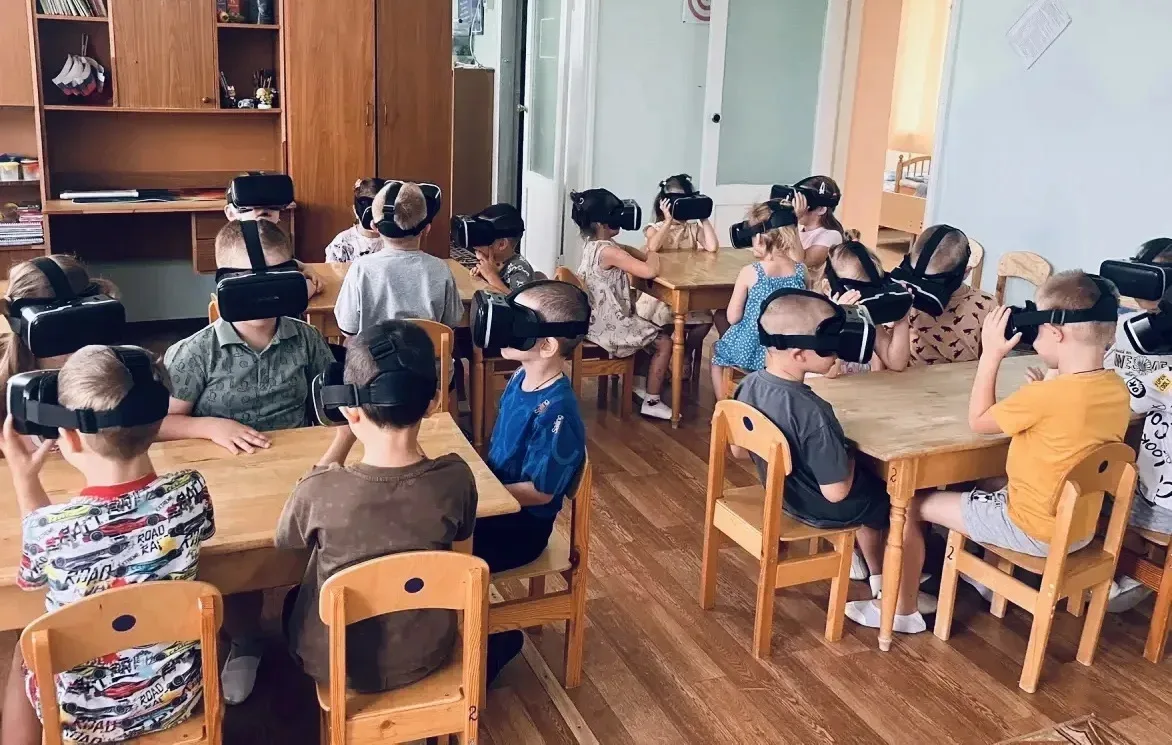 ✨ Сегодня к нам в детский сад приехал виртуальный океанариум! 🌊🐠