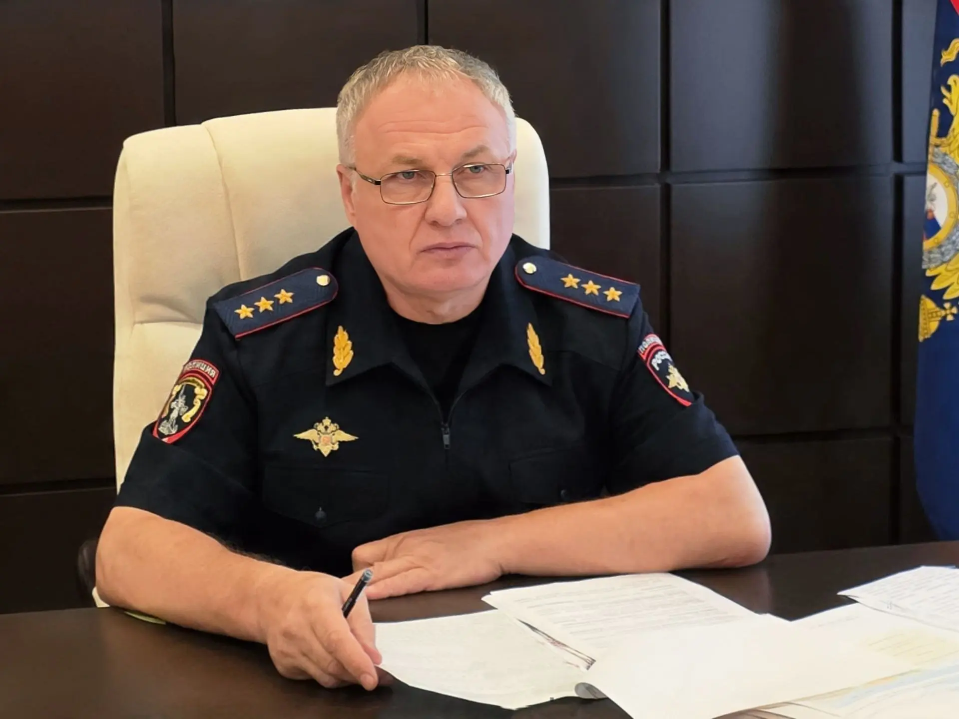 🌟 Начальник ГУ МВД России по СКФО Сергей Бачурин провёл совещание с руководителями МВД...