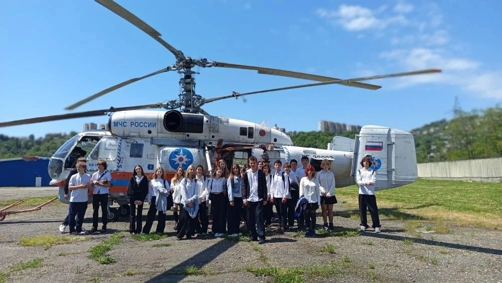 🚓🚑🚒В рамках реализации программы профориентации выпускников учащиеся 9Д класса (классный руководител