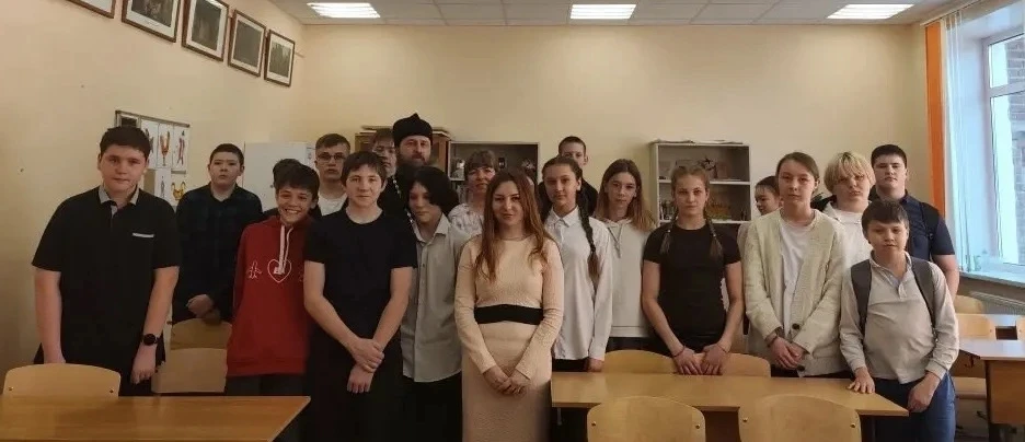 МБОУ «СОШ 1» (структурное подразделение, ул. Н.Громова, д.1)       Духовно - нравственное воспитание