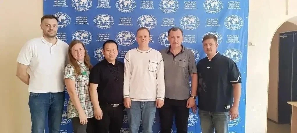 🌏 Развитие международных связей: ЛДПР приняла участие во встрече с гостем из Китая

Депутат Курганс