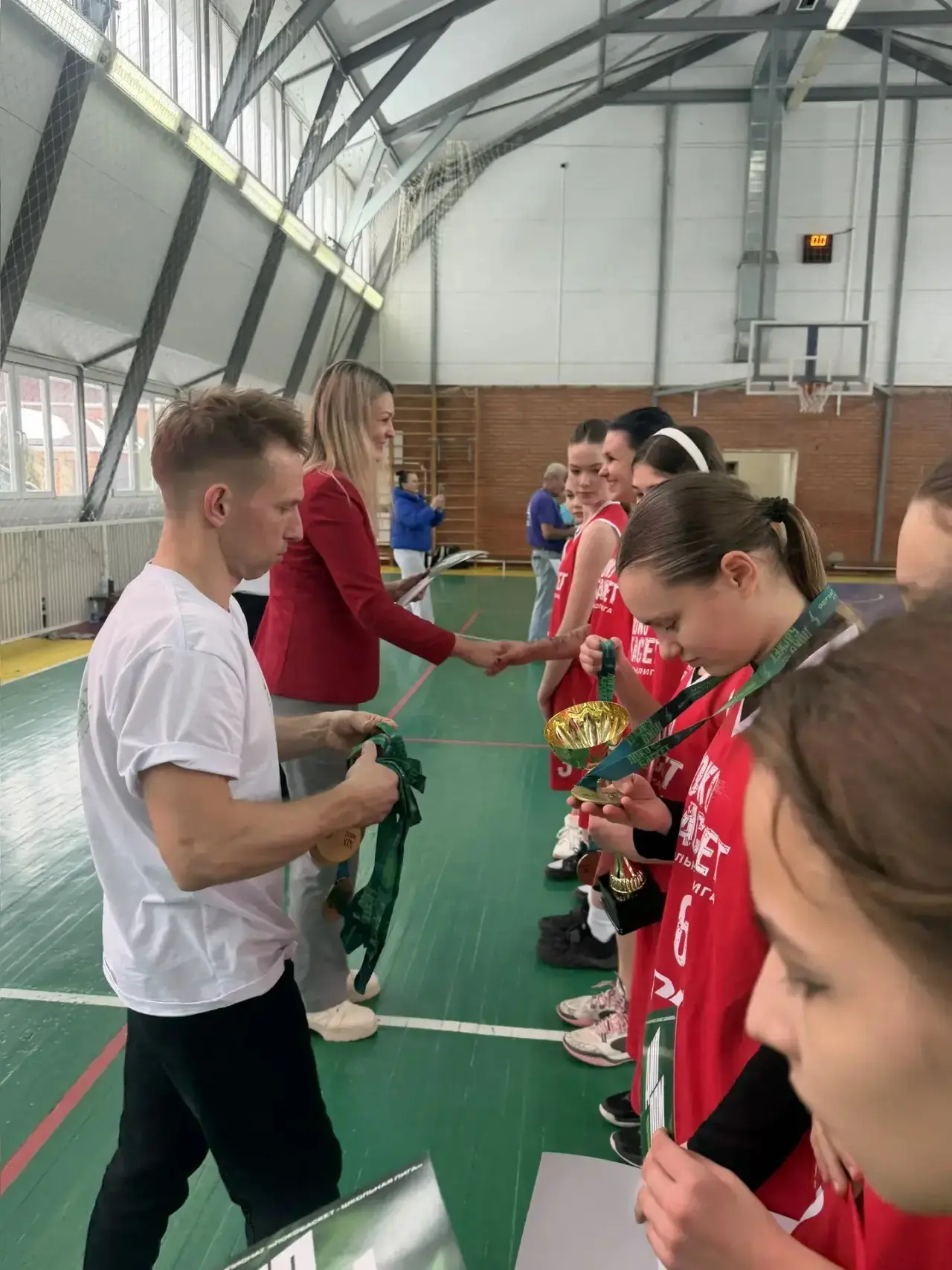 ⚡️На базе нашей школы прошли зональные соревнования Чемпионата по баскетболу «Локобаскет—школьная ли