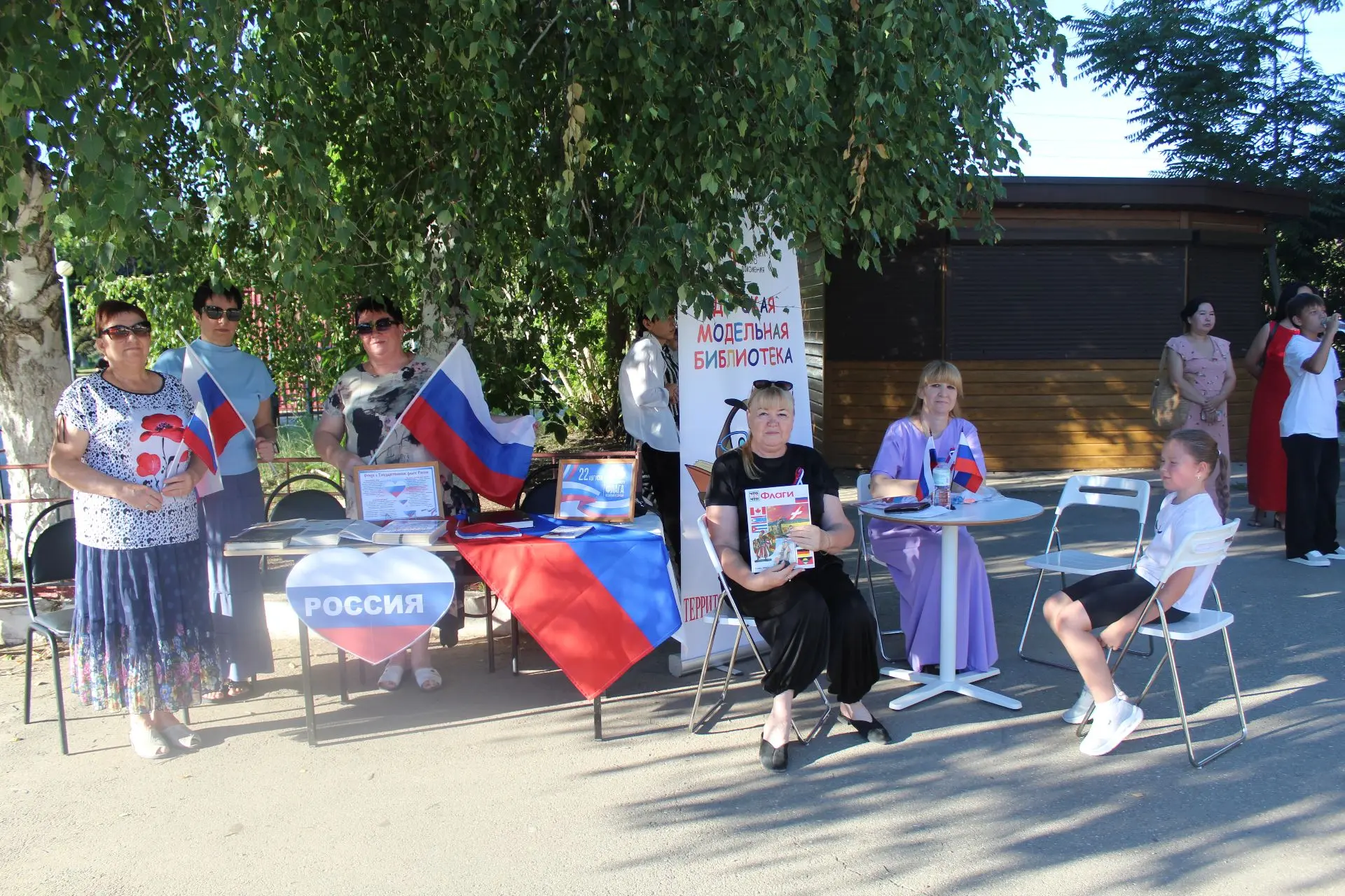 В минувшие выходные на центральной площади поселка Лиман прошло яркое праздничное мероп...