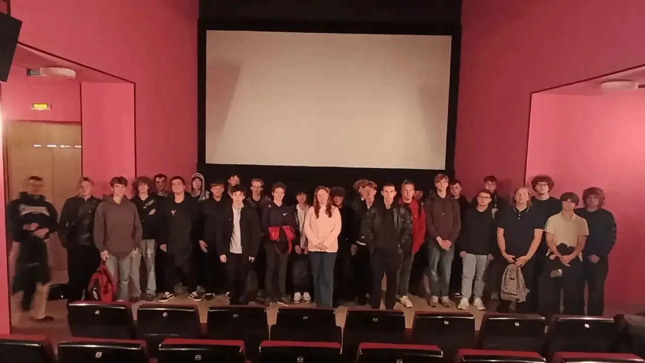 🇷🇺08.09.2026  в кинотеатре «Занавеский» для первокурсников СПБ ГБ ПОУ «Малоохтинский ...