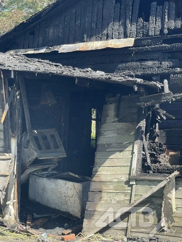 ❗ Появились кадры дома, сгоревшего на улице Хлебной в Южно-Сахалинске