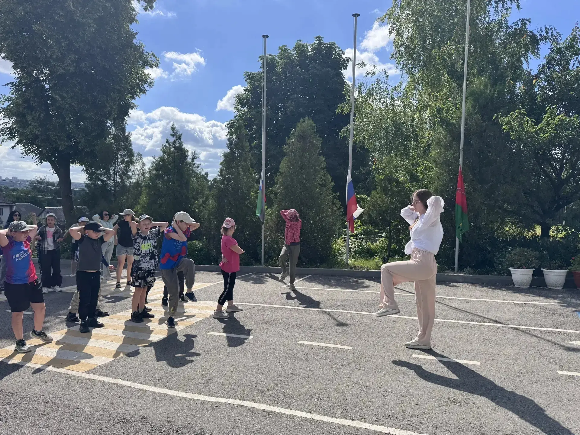 ☀️ Доброе утро из лагеря «Радуга»! ☀️

Новый день в «Радуге» стартовал ярко и бодро! 🤸‍♂️

По тради
