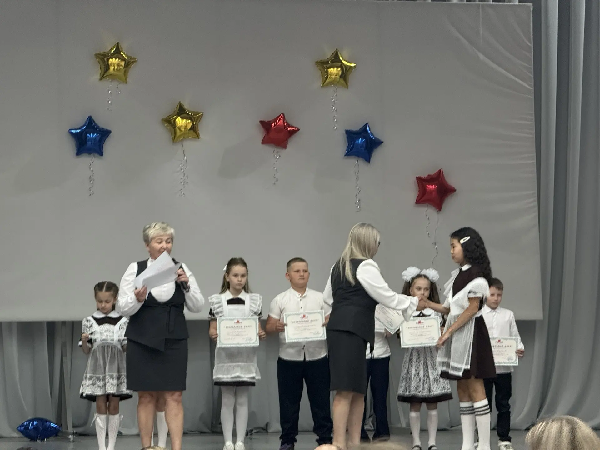 Торжественная линейка: подводим итоги учебного года!