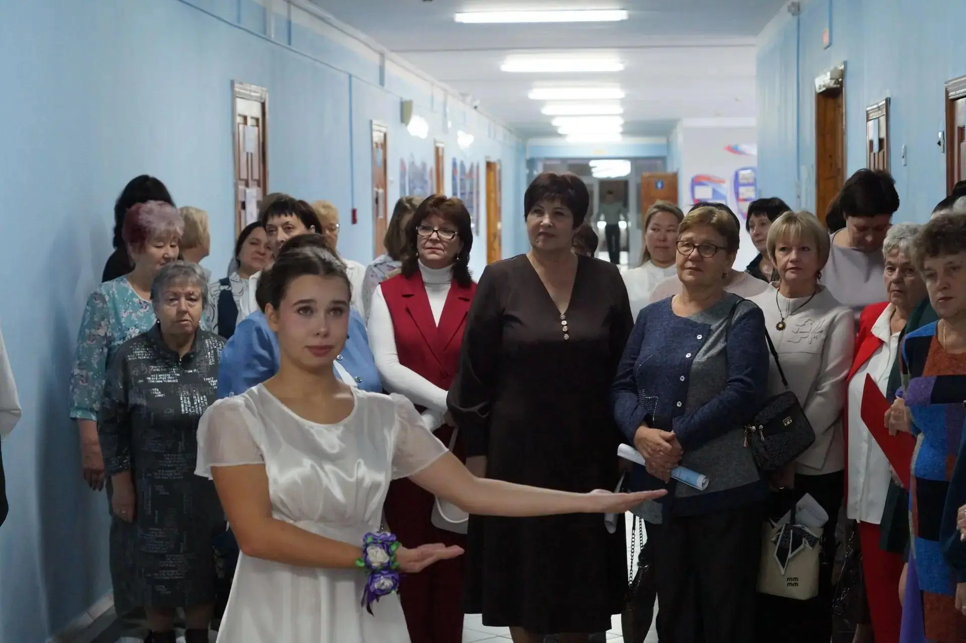 🏫В День учителя в ЦО «Школа открытий» г. Пугачёва прошло торжественное открытие именно...