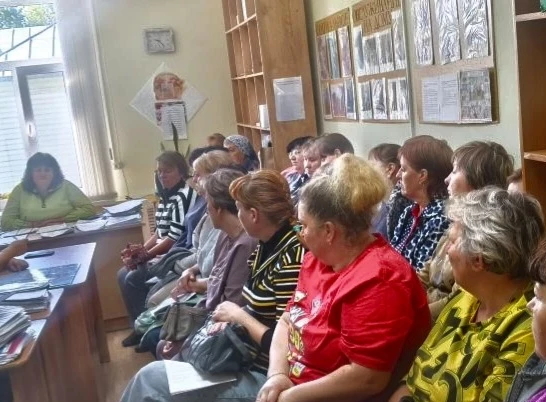 В среду, 27.05.2026г., прошло  занятие в Школе социальных работников. Были рассмотрены актуальные во