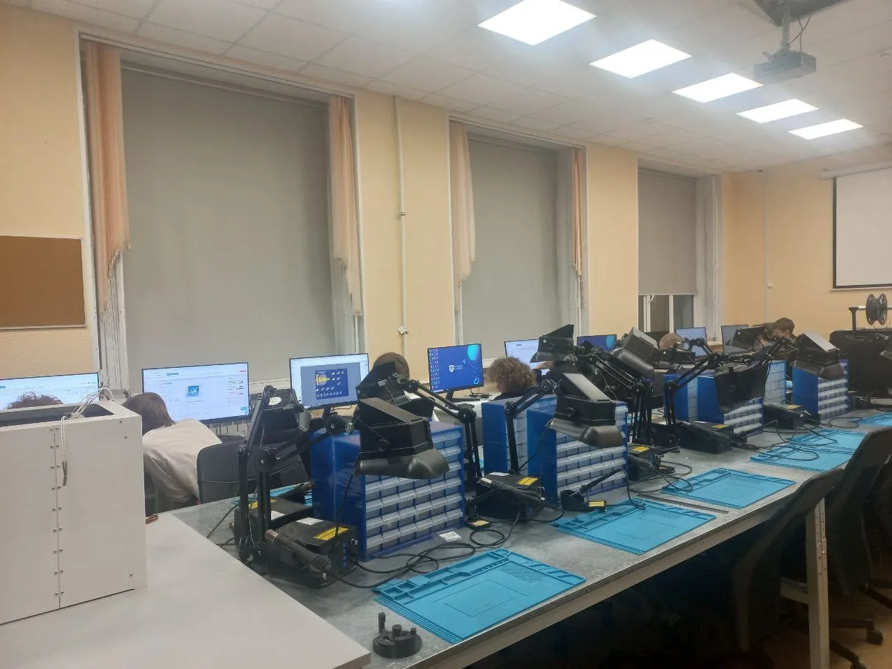 В рамках Регионального профориентационного марафона "Мастерские будущего" учащиеся нашей гимназии ст