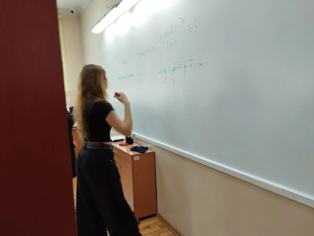 ✨ Каникулы — самое увлекательное время в учебном году! ✨  Наши лицеисты точно это знают! 🎒 В эту кан
