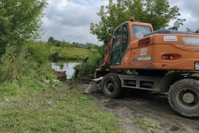 В микрорайоне Ширяйково начались подготовительные работы по установке сборно-разборного...