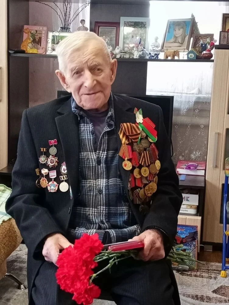 Администрация Залегощенского района с прискорбием извещает, что на 100-м году ушел из жизни последни