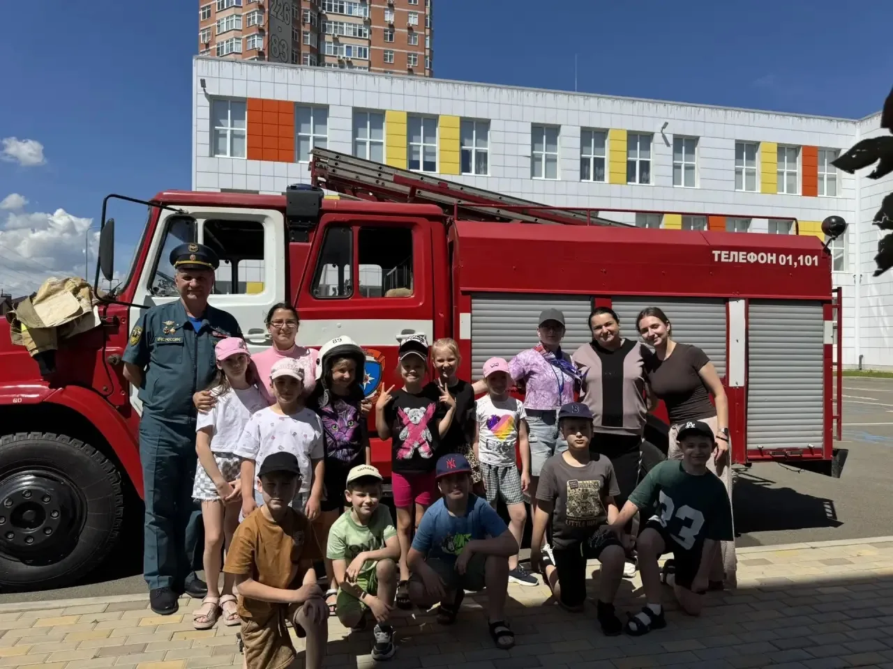 🚒 Сегодняшний день посвящён важной миссии — «Найди призвание»!

Настоящий день профессий в самом ра