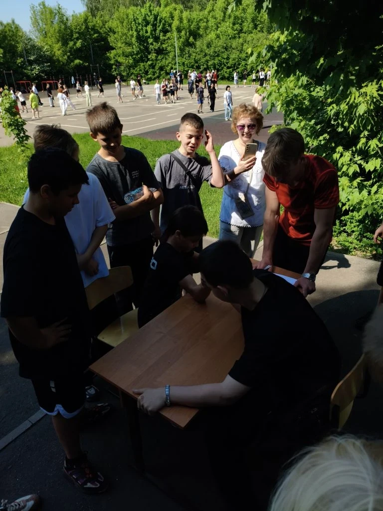 💪День здоровья в школе - праздник хорошего настроения!  В пятницу  в нашей школе был проведен День з