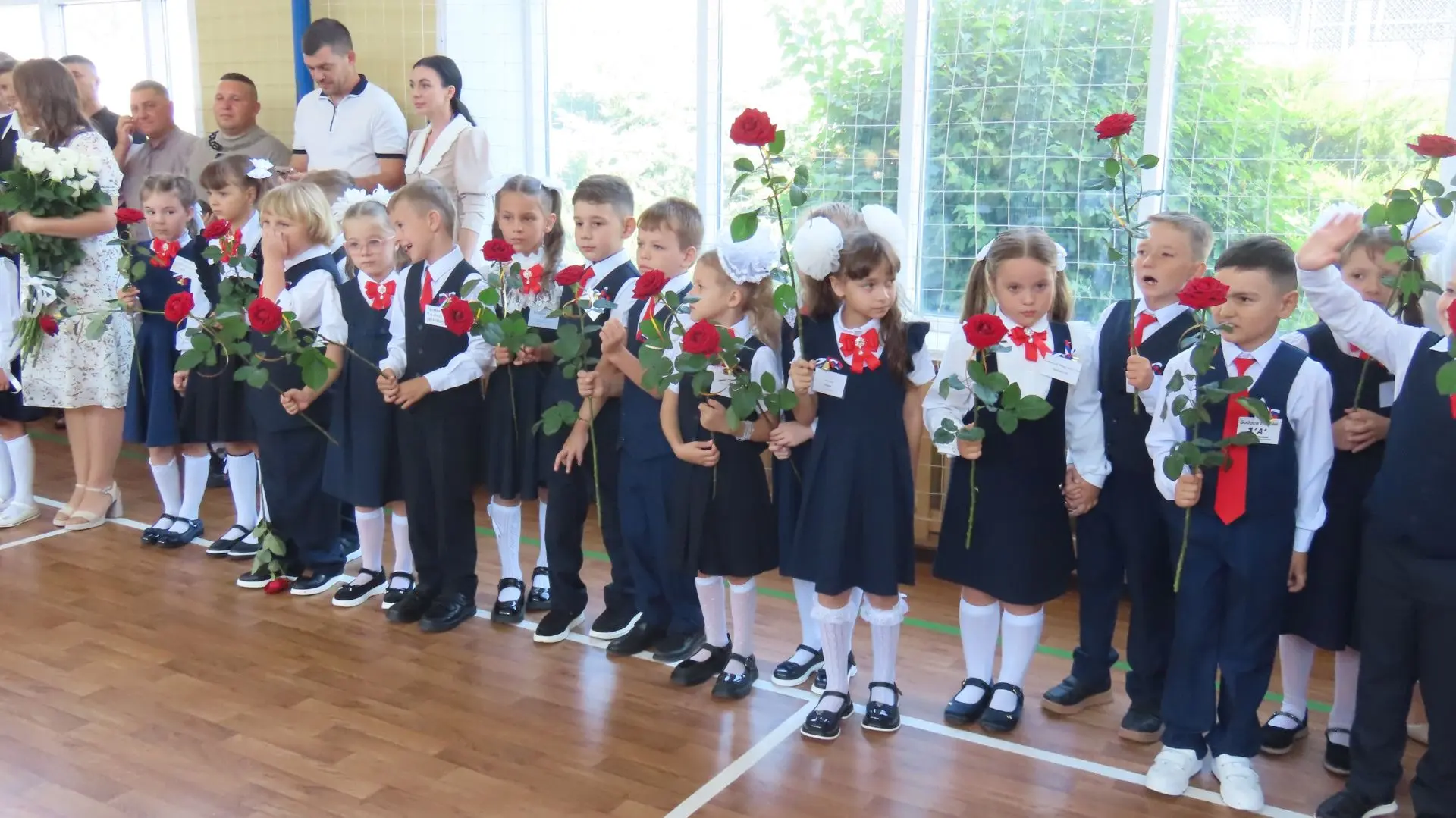 С Днём знаний! Прозвенели первые звонки по всей стране и в нашей школе!