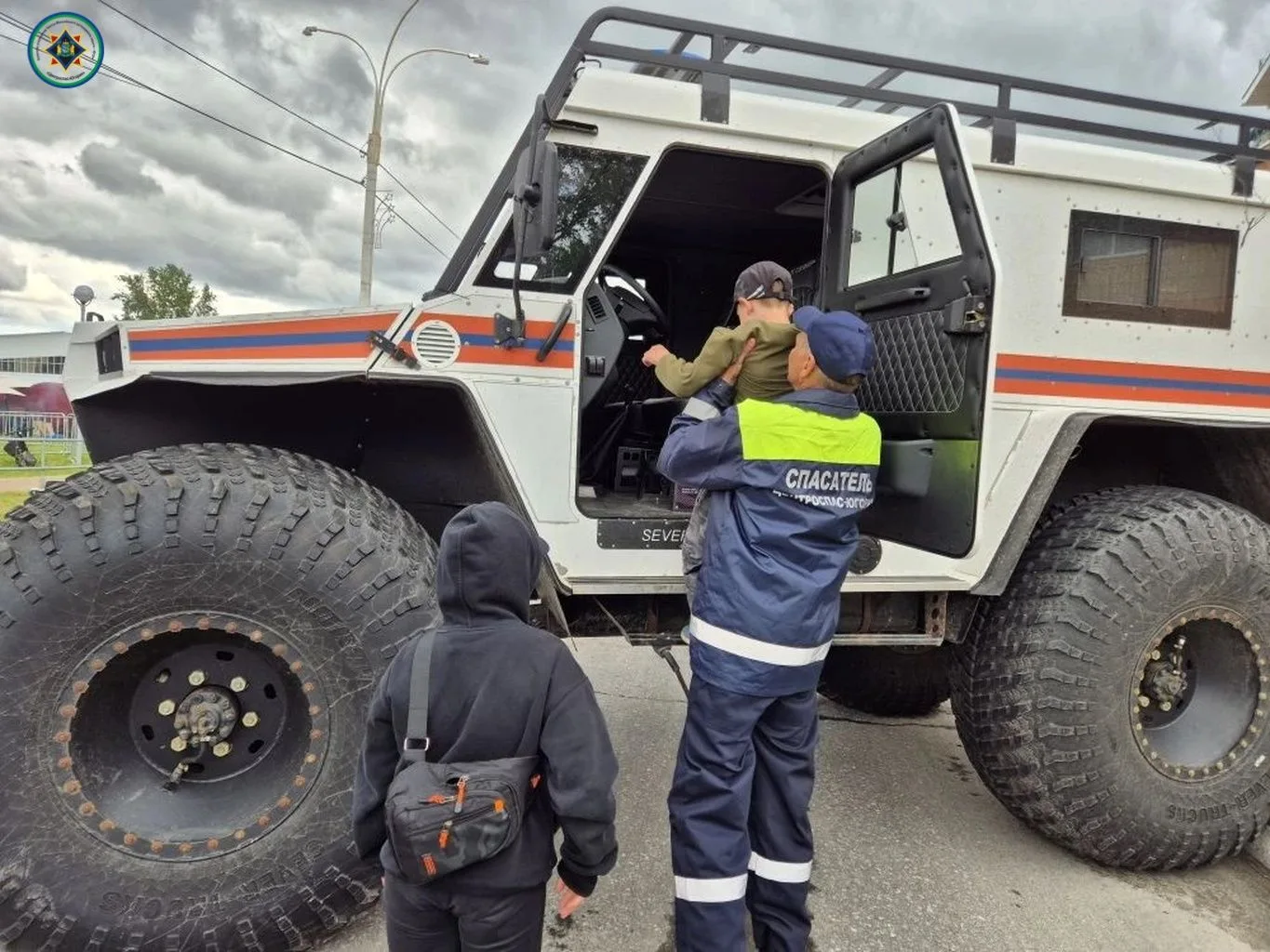 Выставка спасательной техники в Урае.