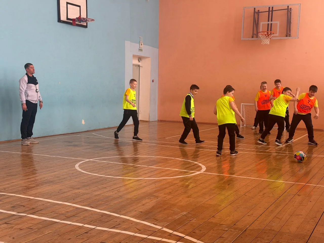 Спорт, драйв и «Орлята»! 🦅👟  У наших младших товарищей — «Орлят России» — спортивная жизнь кипит так