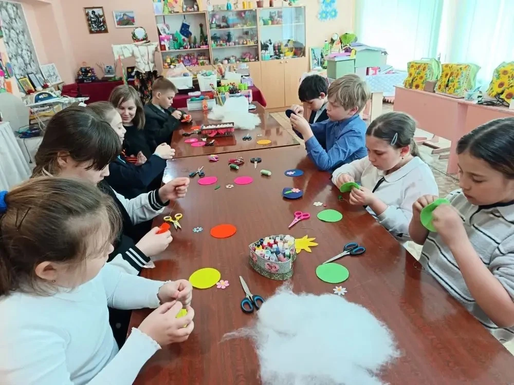Всё получилось! Как Орлята шили свои первые игольницы 🪡🧵