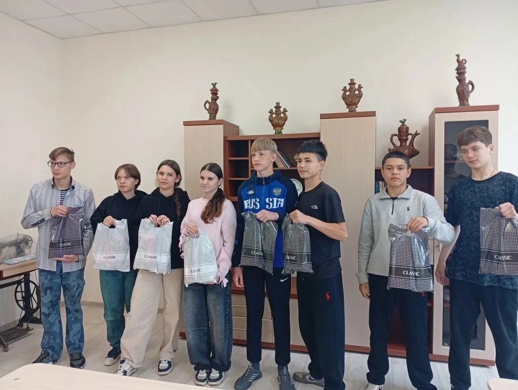 В единстве – наша сила! Как прошло наше мероприятие, посвященное Году единства народов России
Этот д