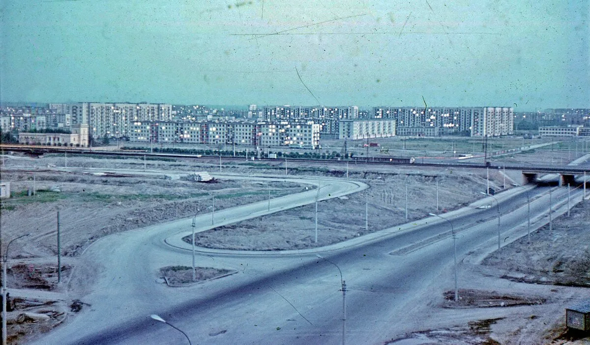 🛣 Будущий «спальный район» в чистом поле. Перекрёсток проспекта Славы и Белградской улицы, Ленингра